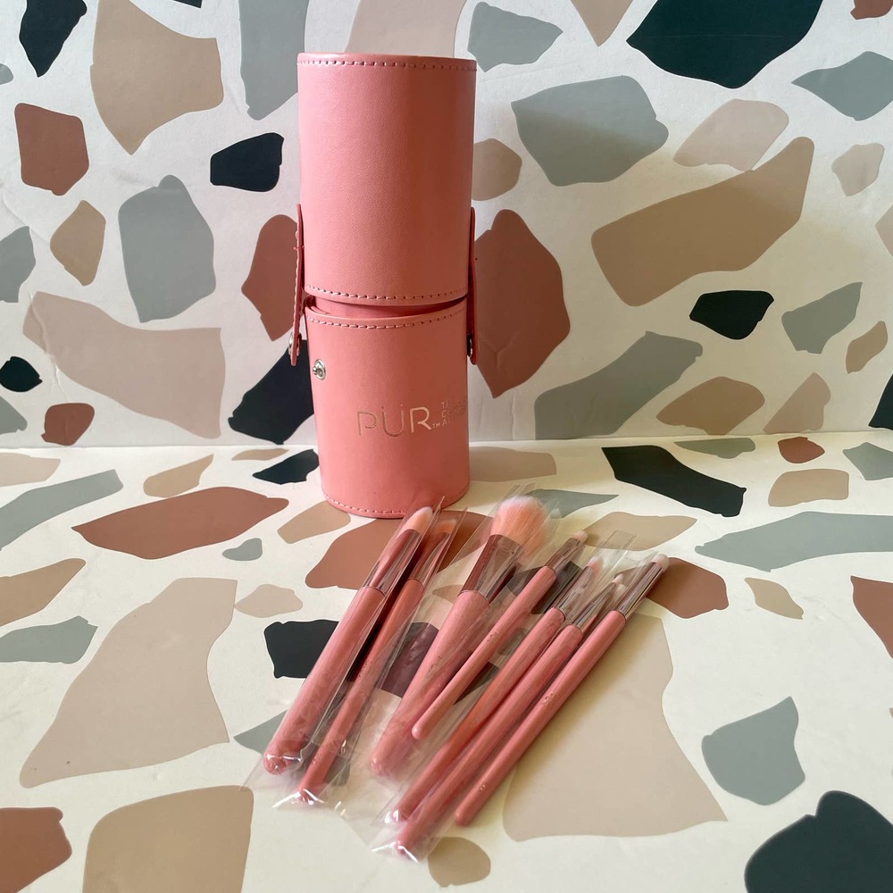 Pur cosmetics brush tube and brush set
